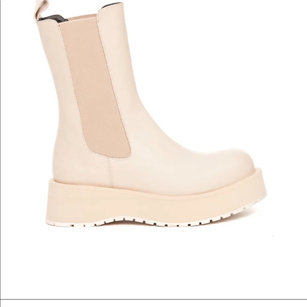 Paloma barcelo boots